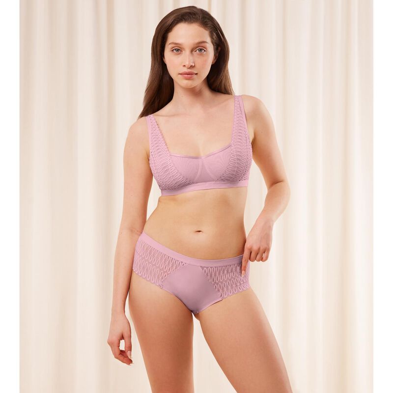 Triumph Aura Spotlight Conscious Maxi image number 3